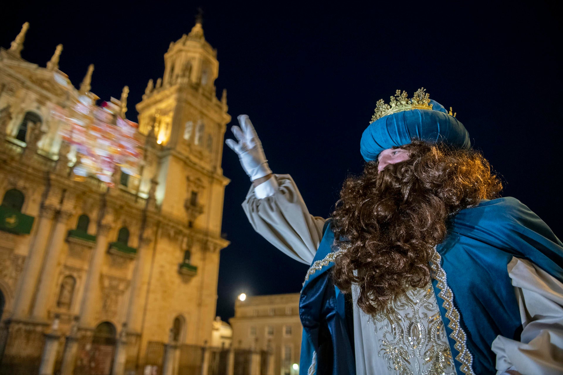 Los Reyes Magos se adelantan en algunas ciudades y llenan de ilusión las calles españolas Los Reyes Magos se adelantan en algunas ciudades y llenan de ilusión las calles españolas