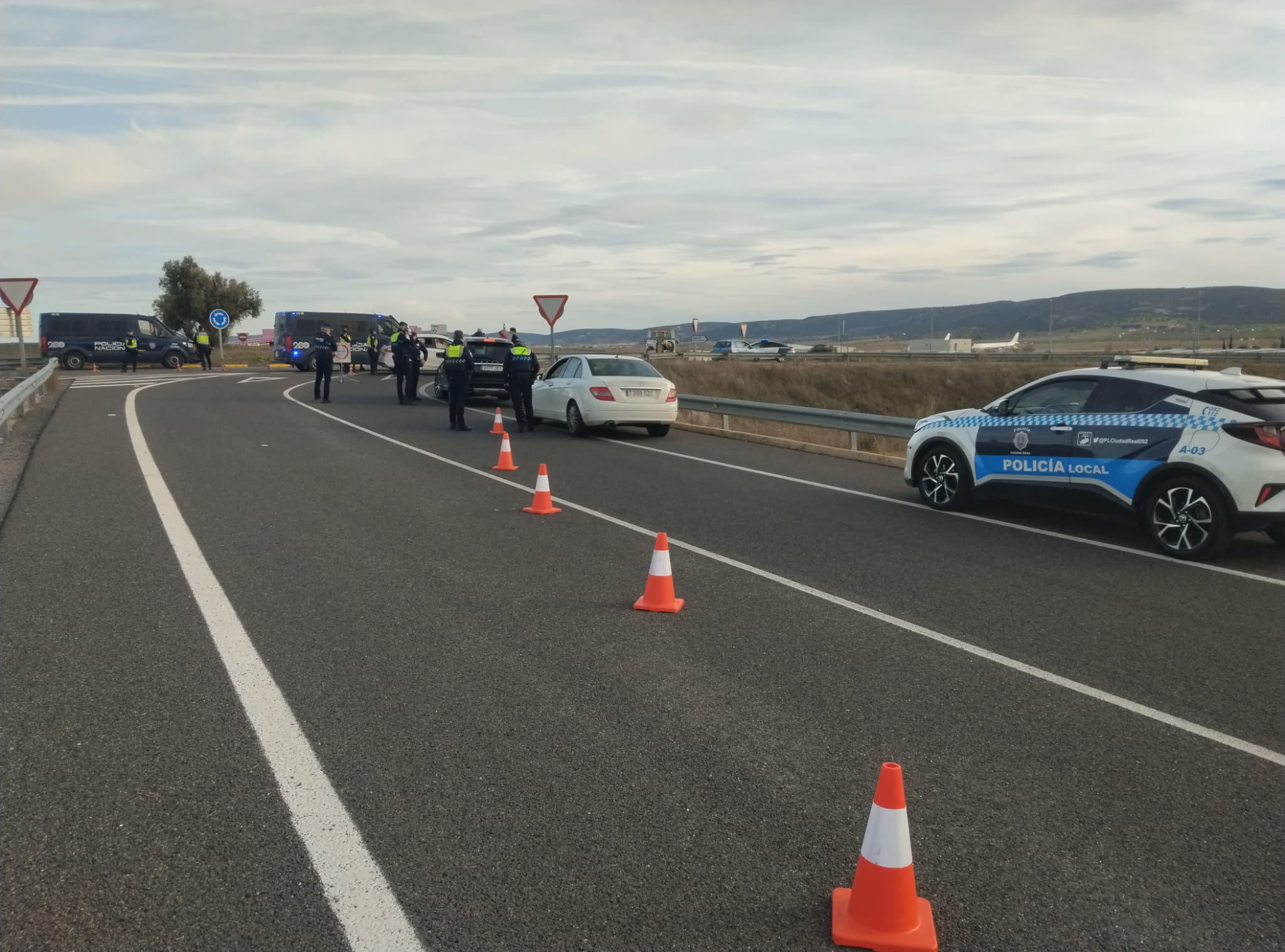 Tres personas detenidas hasta ahora en la macrofiesta rave de Ciudad Real Tres personas detenidas hasta ahora en la macrofiesta rave de Ciudad Real