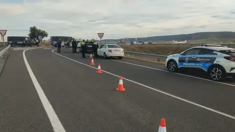 Control policial en el acceso a la fiesta rave de Ciudad Real Control policial en el acceso a la fiesta rave de Ciudad Real
