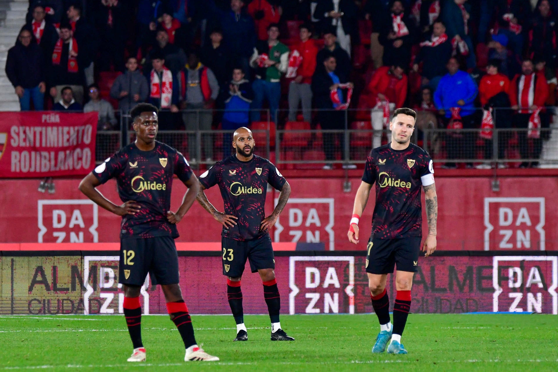 El Sevilla cae eliminado ante el Almería, Isco brilla en El Alcoraz y Osasuna gana en Tenerife El Sevilla cae eliminado ante el Almería, Isco brilla en El Alcoraz y Osasuna gana en Tenerife