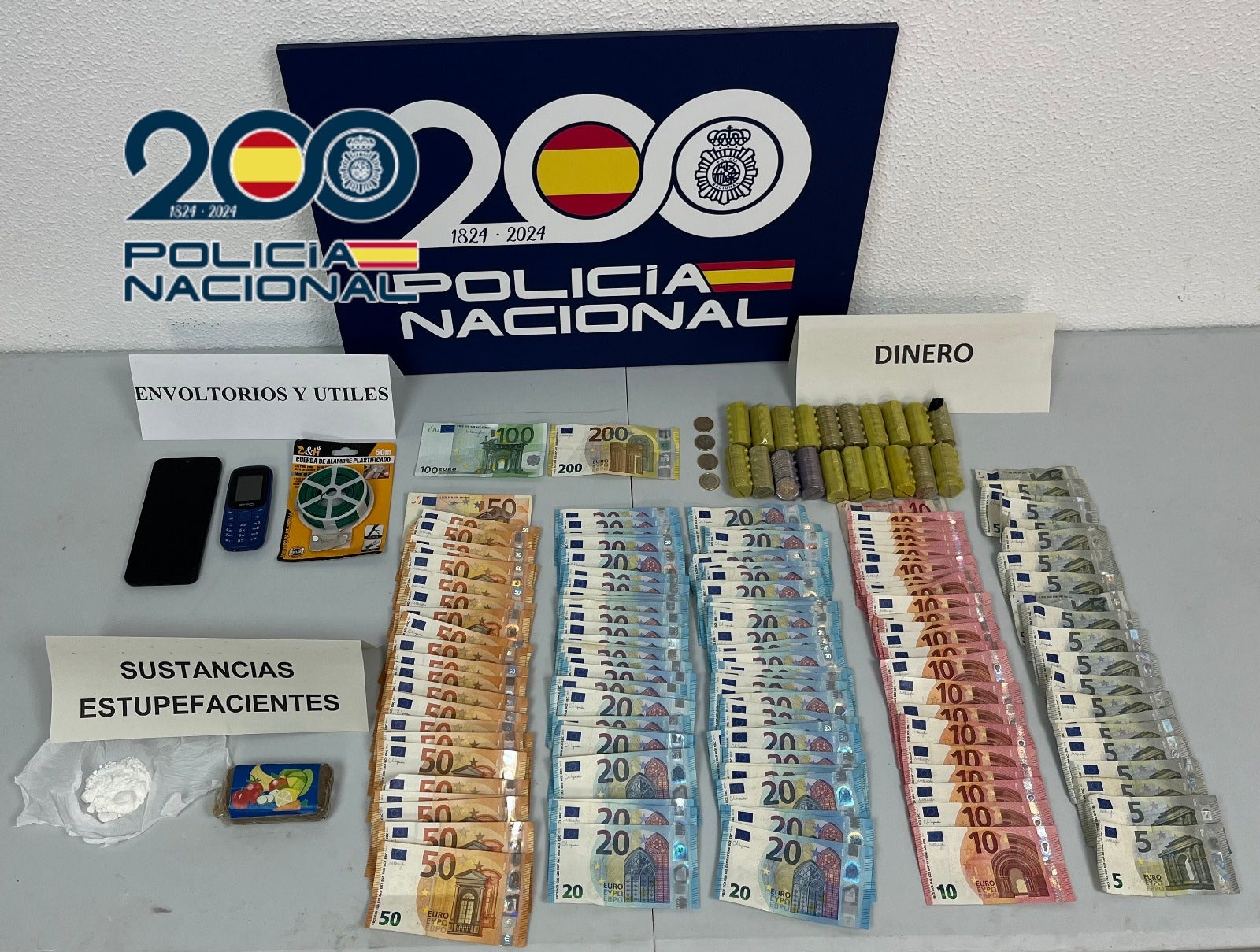 La Policía Nacional desmantela en Elda un punto de venta al menudeo de cocaína y hachís La Policía Nacional desmantela en Elda un punto de venta al menudeo de cocaína y hachís