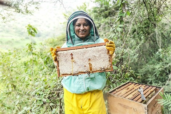 La Guardiana de las abejas: Sin abejas no hay comida.