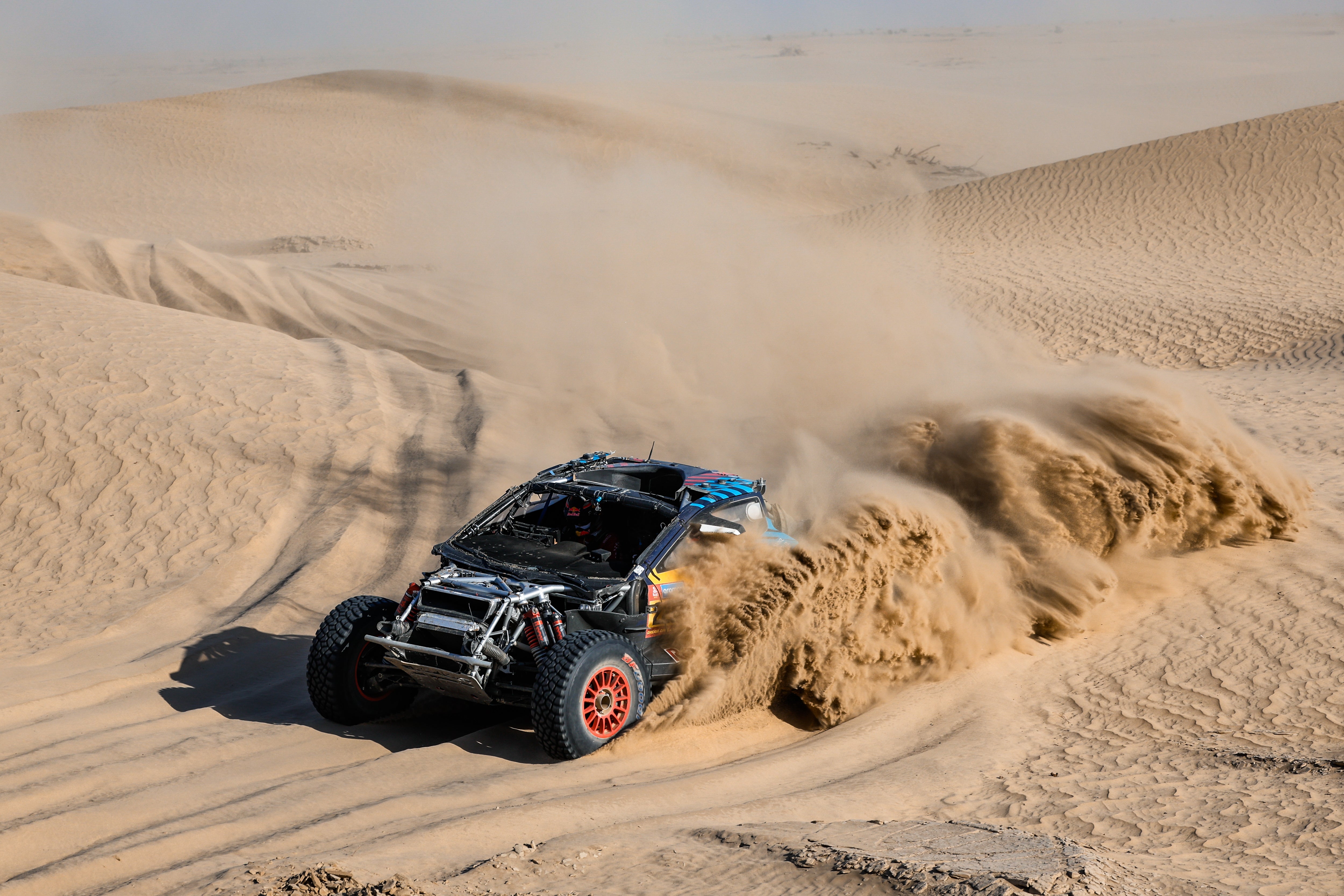 Carlos Sainz abandona el Dakar 2025 Carlos Sainz abandona el Dakar 2025