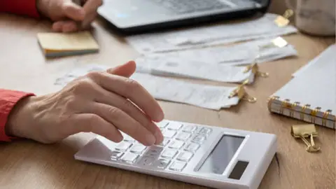 La tabla del IRPF para jubilados en 2025: claves fiscales que todo pensionista debe conocer La tabla del IRPF para jubilados en 2025: claves fiscales que todo pensionista debe conocer