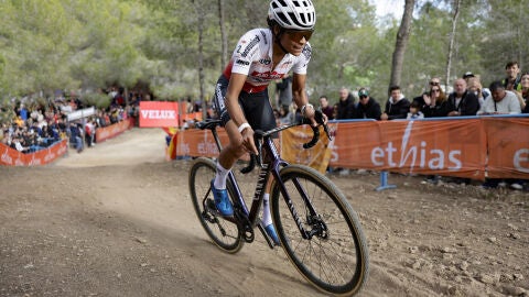 La dueña de la Copa del Mundo de Ciclocross UCI, Ceylin del Carmen Alvarado, competirá el próximo domingo 19 de enero en Benidorm