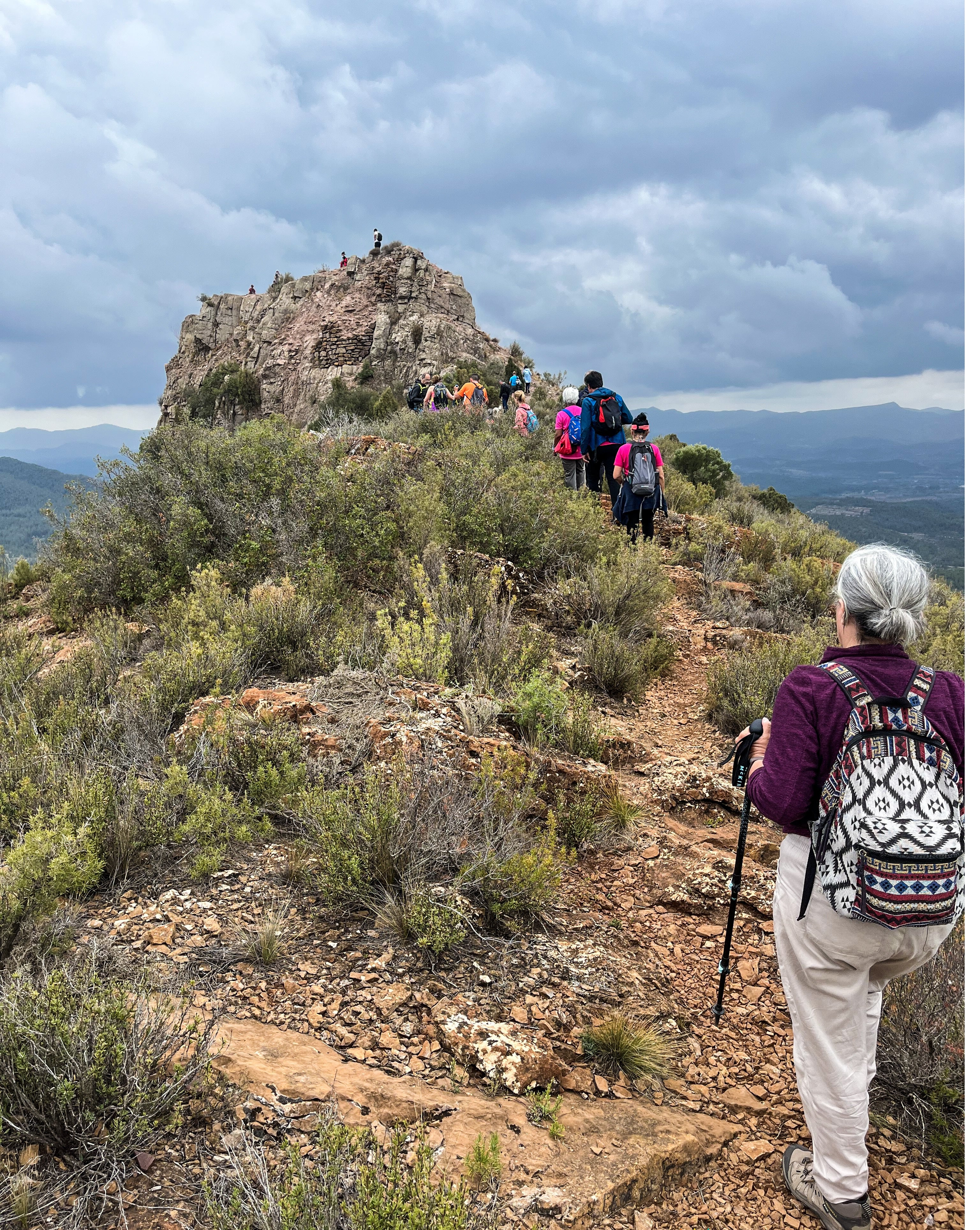 Más de mil personas recorren los espacios naturales de la provincia con 23 rutas guiadas de ‘Caminando con la Diputación’ Más de mil personas recorren los espacios naturales de la provincia con 23 rutas guiadas de ‘Caminando con la Diputación’