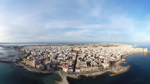Torrevieja inicia el año 2025 con un total de 106.350 habitantes empadronados Torrevieja inicia el año 2025 con un total de 106.350 habitantes empadronados