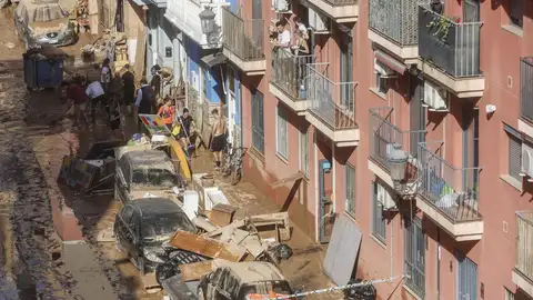 Archivo - Imagen de los efectos de la dana del 29 de octubre en una de las calles de la pedanía de La Torre (València). Archivo - Imagen de los efectos de la dana del 29 de octubre en una de las calles de la pedanía de La Torre (València).