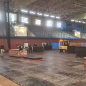 Montaje de protección pistas deportivas para el Benidorm Fest Montaje de protección pistas deportivas para el Benidorm Fest