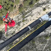 Rescate en helicóptero de un senderista en Polop Rescate en helicóptero de un senderista en Polop