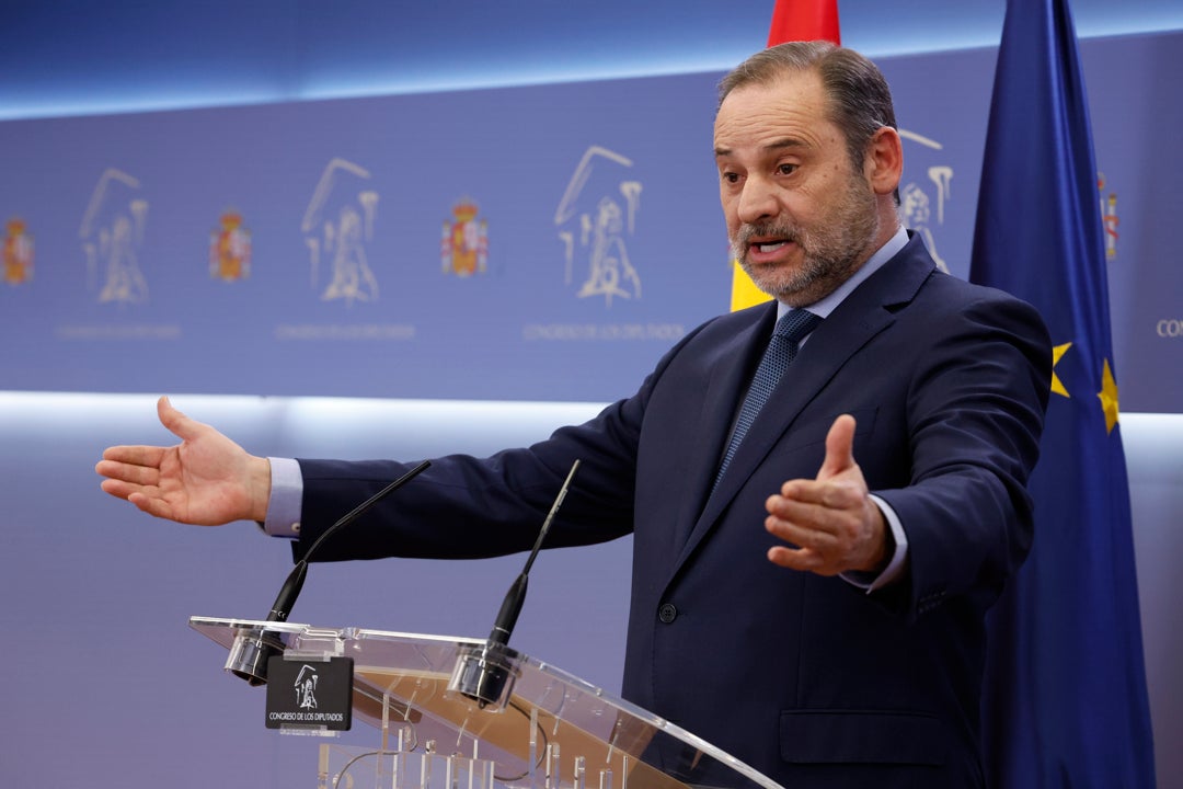 El juez del Supremo rechaza el recurso de Ábalos e insiste en que hay indicios contra él El juez del Supremo rechaza el recurso de Ábalos e insiste en que hay indicios contra él