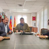 Reunión de los vecinos del casco antiguo, el alcalde y la síndico del barrio Reunión de los vecinos del casco antiguo, el alcalde y la síndico del barrio