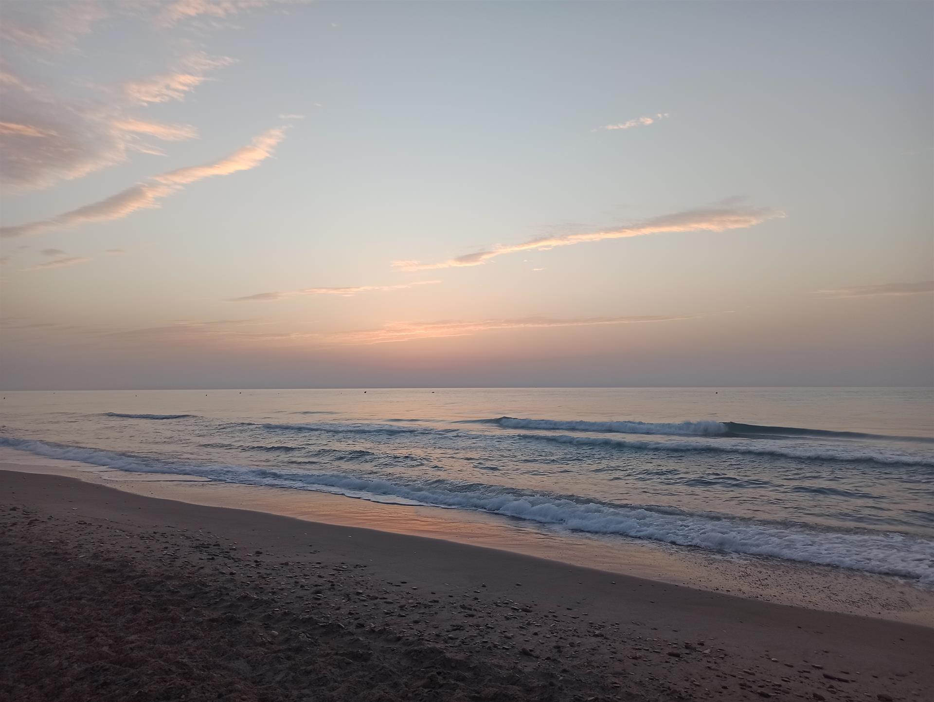 La Comunitat arranca el martes con cielo despejado y temperaturas en descenso La Comunitat arranca el martes con cielo despejado y temperaturas en descenso