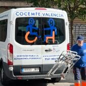 Archivo. Vehículo de asistencia de COCEMFE València.