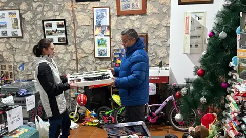 Voluntarios trabajando en la campaña Voluntarios trabajando en la campaña