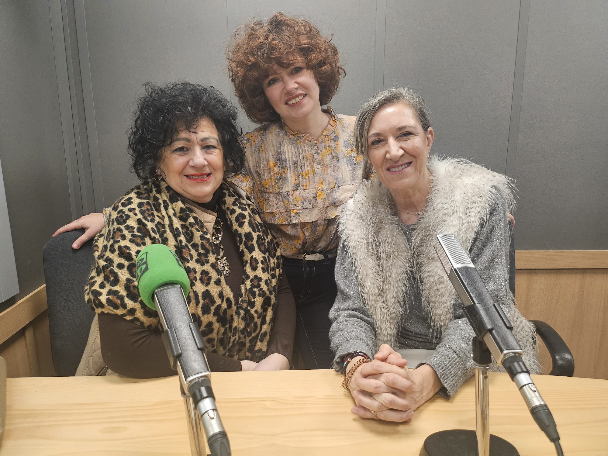 Tertulia con la Asociación Mujeres de Empresa Tertulia con la Asociación Mujeres de Empresa