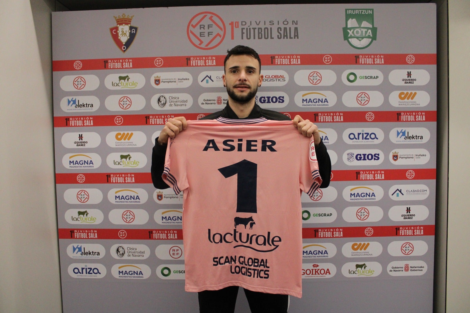 Asier Llamas: "En otro equipo también lo daría todo, pero no sería lo mismo que en el Xota" Asier Llamas: "En otro equipo también lo daría todo, pero no sería lo mismo que en el Xota"