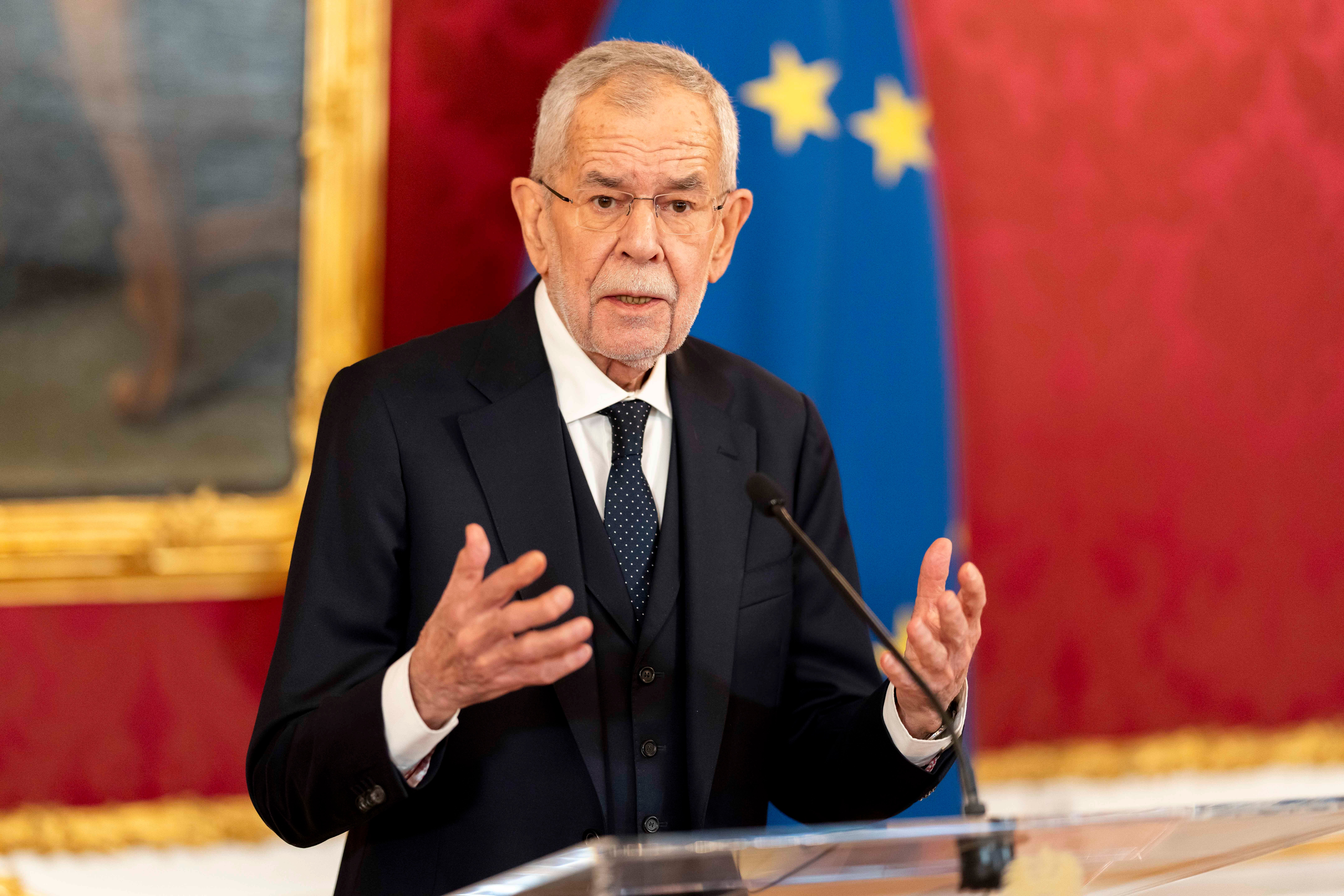 Los conservadores aceptan la negociación de un nuevo gobierno en Austria con la ultraderecha Los conservadores aceptan la negociación de un nuevo gobierno en Austria con la ultraderecha