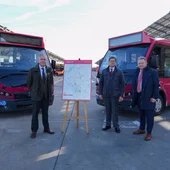 Tussam recepciona los cuatro microbuses eléctricos para la línea C5 del centro tras cinco años suspendida Tussam recepciona los cuatro microbuses eléctricos para la línea C5 del centro tras cinco años suspendida