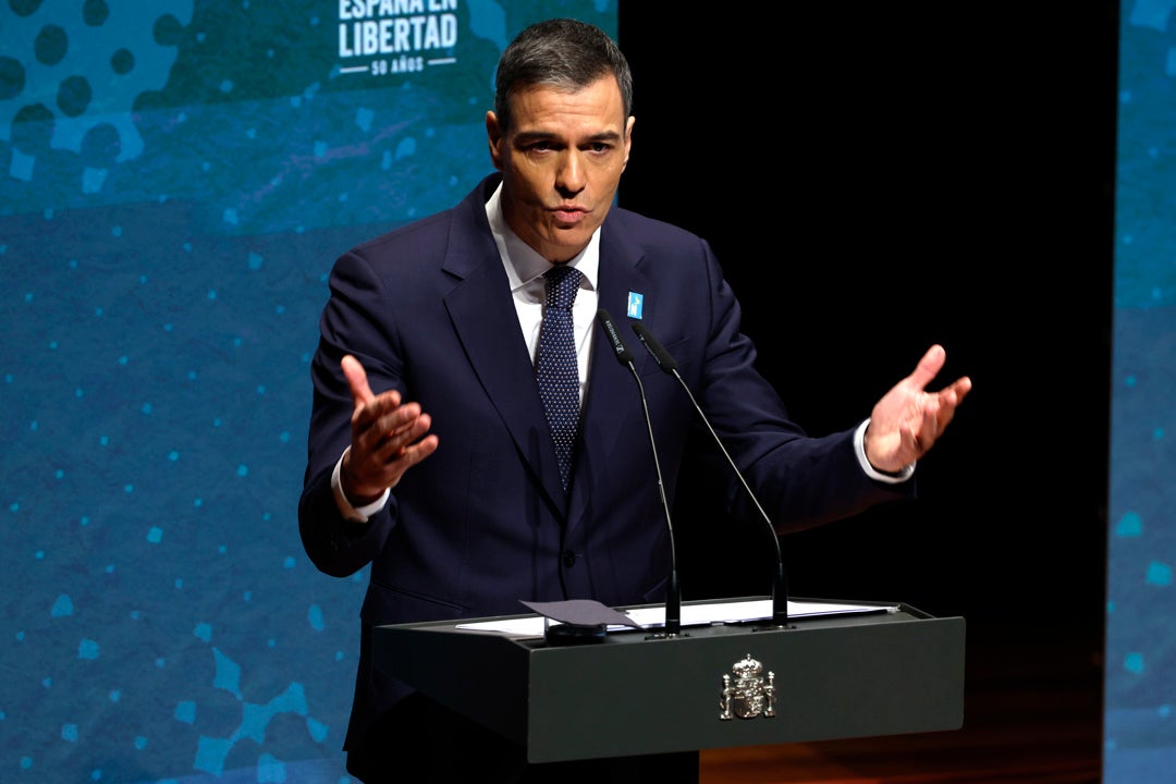 Comienzan los actos por los 50 años de la muerte de Franco sin el Rey y con críticas de PP y Vox Comienzan los actos por los 50 años de la muerte de Franco sin el Rey y con críticas de PP y Vox