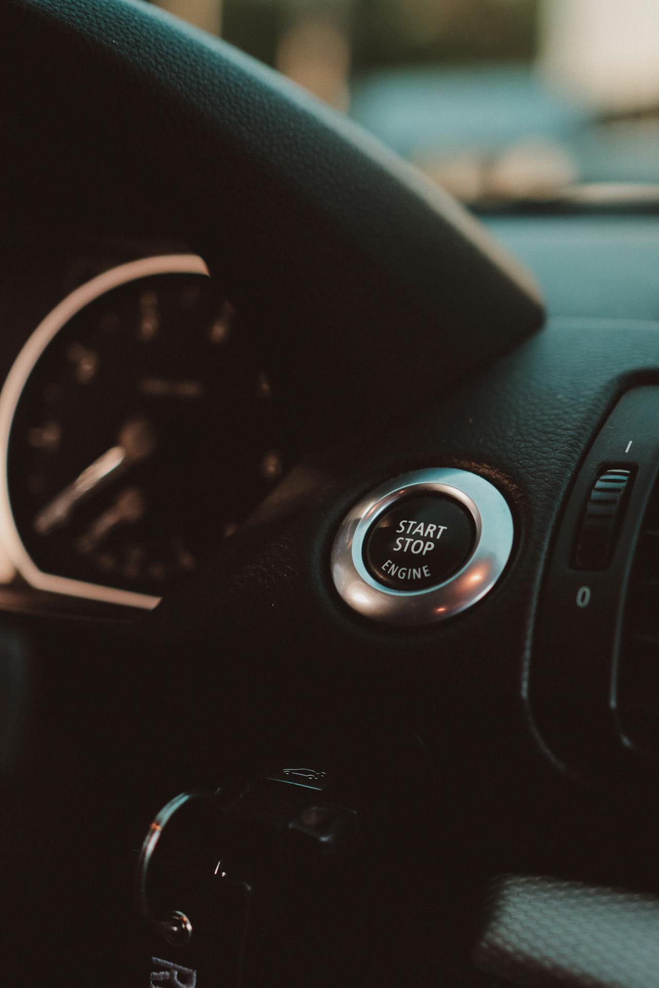 Un taller de coches explica por qué hay que esperar un minuto después de arrancarlo Un taller de coches explica por qué hay que esperar un minuto después de arrancarlo
