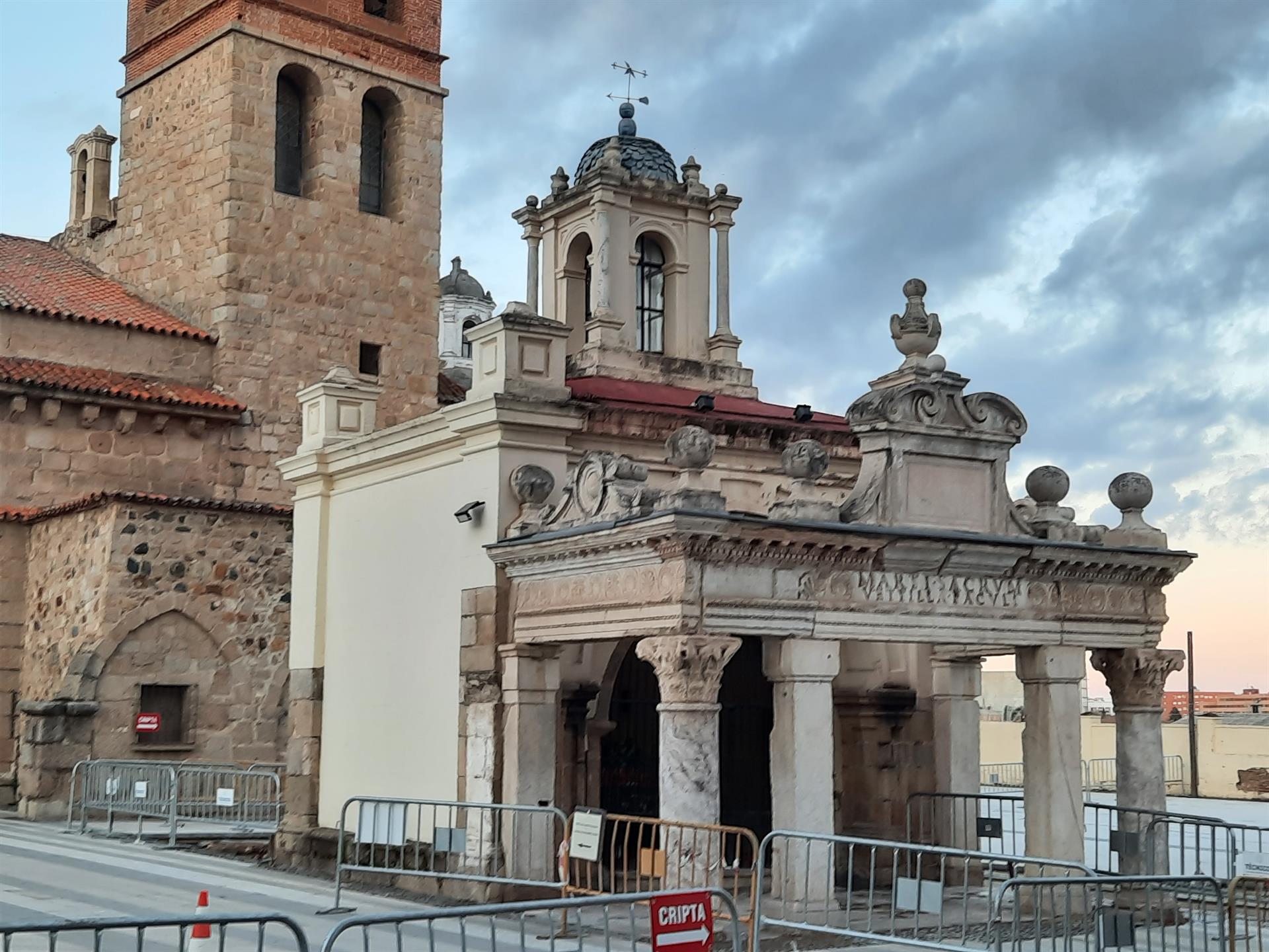 El Ayuntamiento de Mérida espera los informes para determinar si hay responsabilidad en el "accidente" del Hornito El Ayuntamiento de Mérida espera los informes para determinar si hay responsabilidad en el "accidente" del Hornito