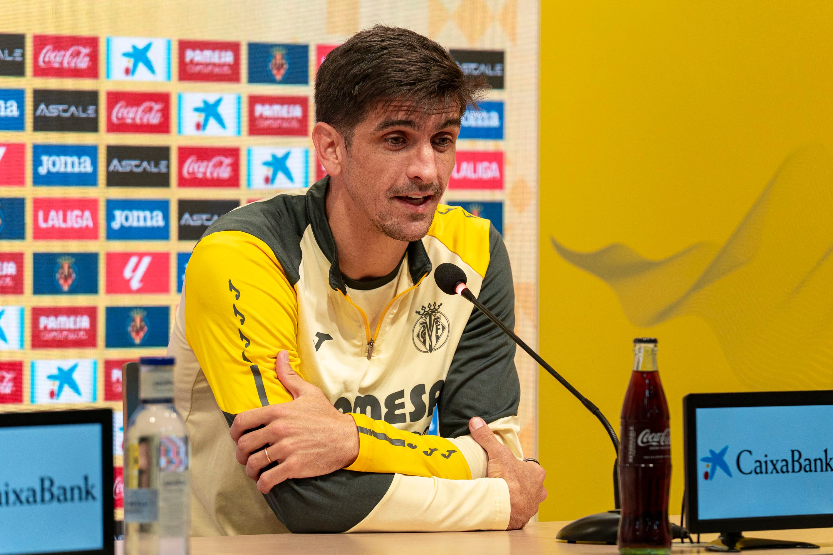 Gerard le pide "ser feliz" al 2025 Gerard le pide "ser feliz" al 2025