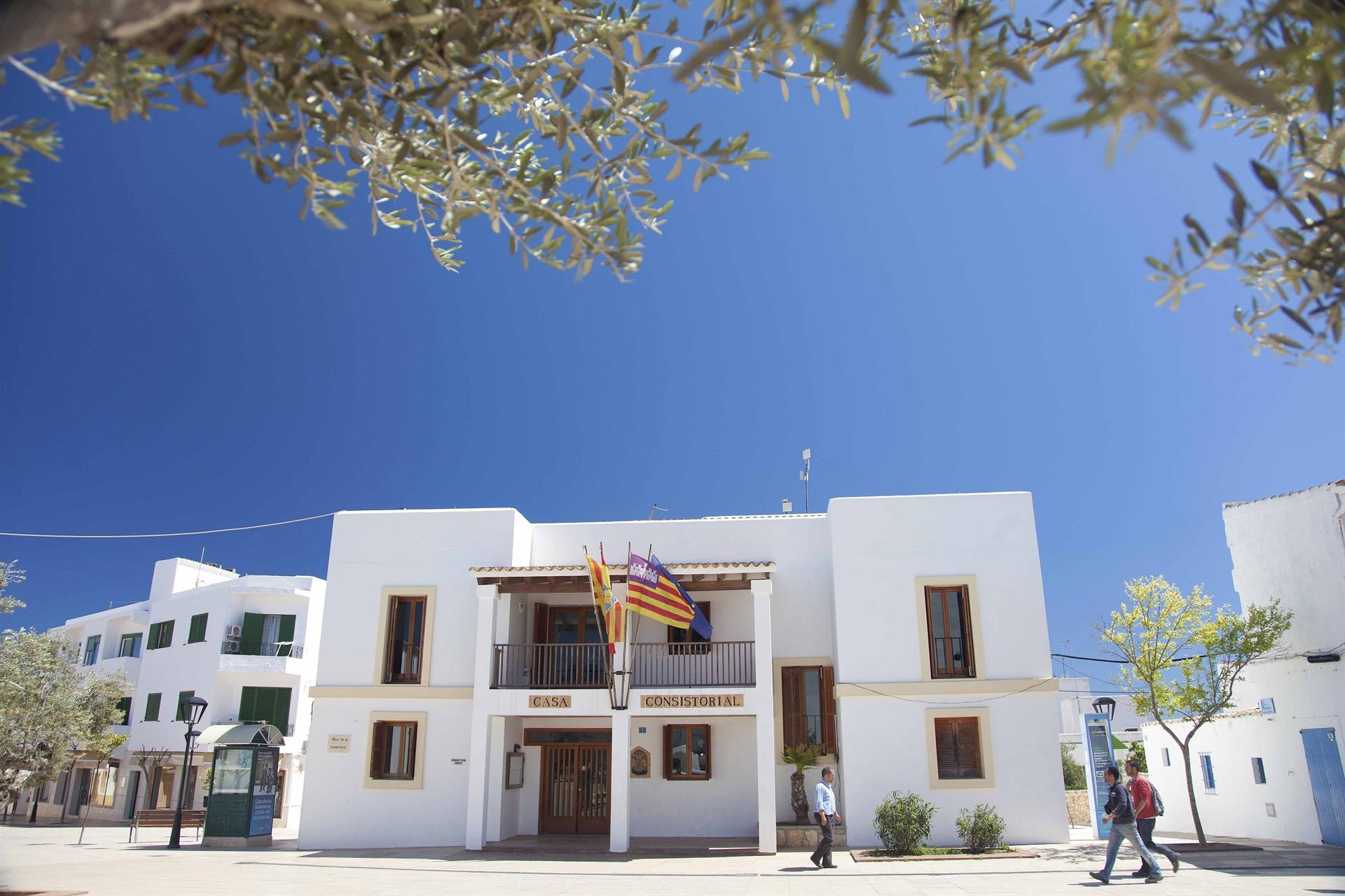'Formentera al día': Óscar Portas toma las riendas del Consell con un mensaje de esperanza y unidad 'Formentera al día': Óscar Portas toma las riendas del Consell con un mensaje de esperanza y unidad