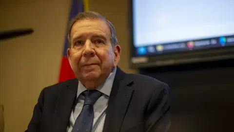 Edmundo González advierte a los cuerpos de seguridad tras detener a Corina Machado: "No jueguen con fuego" Edmundo González advierte a los cuerpos de seguridad tras detener a Corina Machado: "No jueguen con fuego"