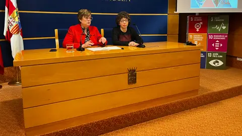 La diputada delegada de Bienestar Social de la Diputación de Zaragoza, Mercedes Trébol, y la técnica del Servicio de Bienestar Social, Yolanda Morales La diputada delegada de Bienestar Social de la Diputación de Zaragoza, Mercedes Trébol, y la técnica del Servicio de Bienestar Social, Yolanda Morales