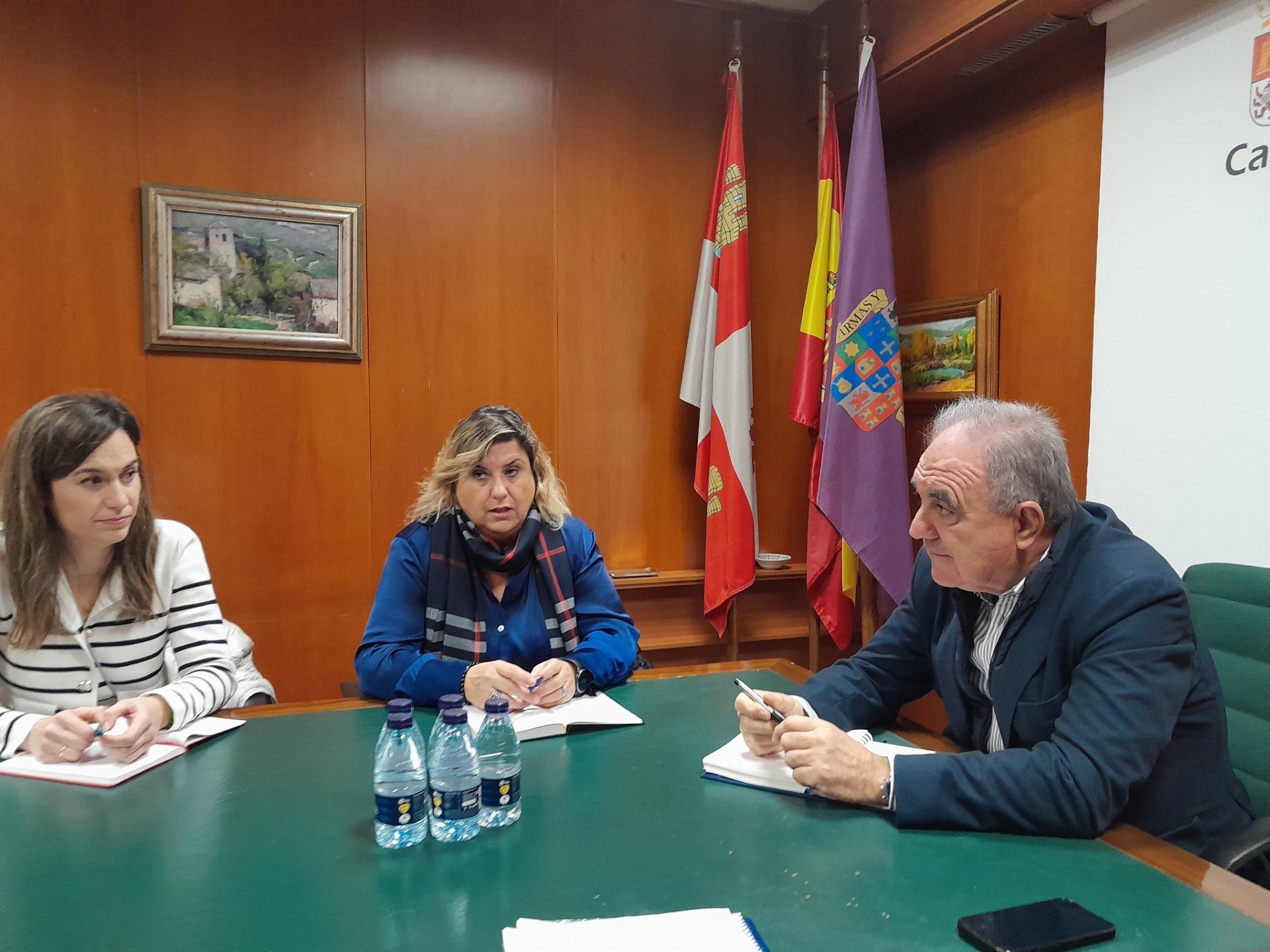 La Junta y el Ayuntamiento de Pedraza de Campos avanzan en medidas para mejorar los servicios sanitarios y ayudar al sector agrario de la localidad La Junta y el Ayuntamiento de Pedraza de Campos avanzan en medidas para mejorar los servicios sanitarios y ayudar al sector agrario de la localidad