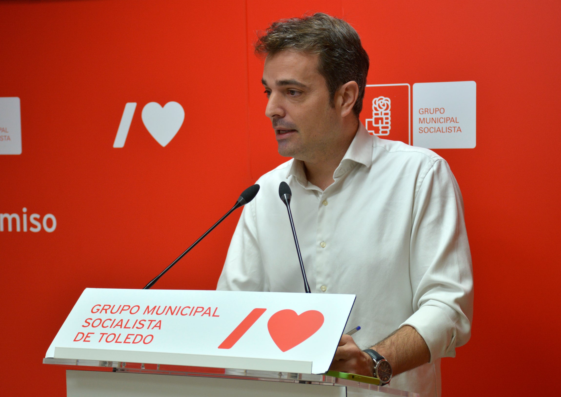 El PSOE pide explicaciones sobre las últimas oposiciones del Ayuntamiento El PSOE pide explicaciones sobre las últimas oposiciones del Ayuntamiento
