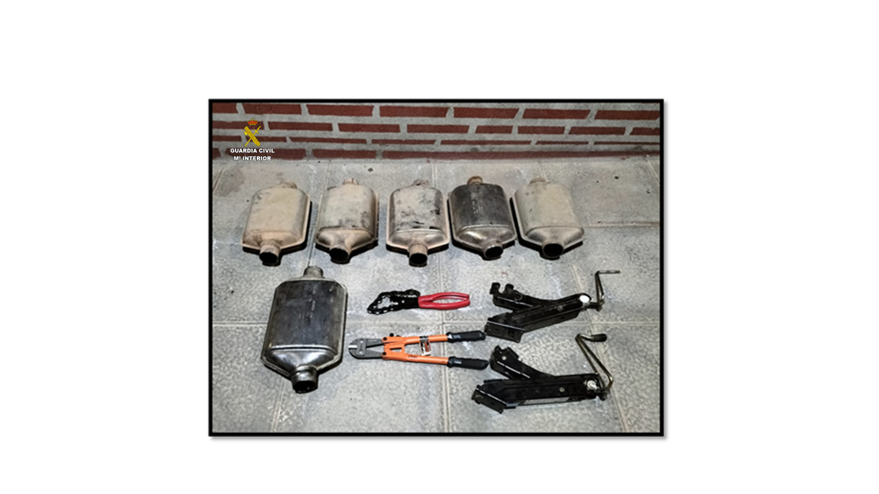 Dos detenidos y un investigado por sustraer numerosos catalizadores de vehículos en localidades de Ciudad Real Dos detenidos y un investigado por sustraer numerosos catalizadores de vehículos en localidades de Ciudad Real