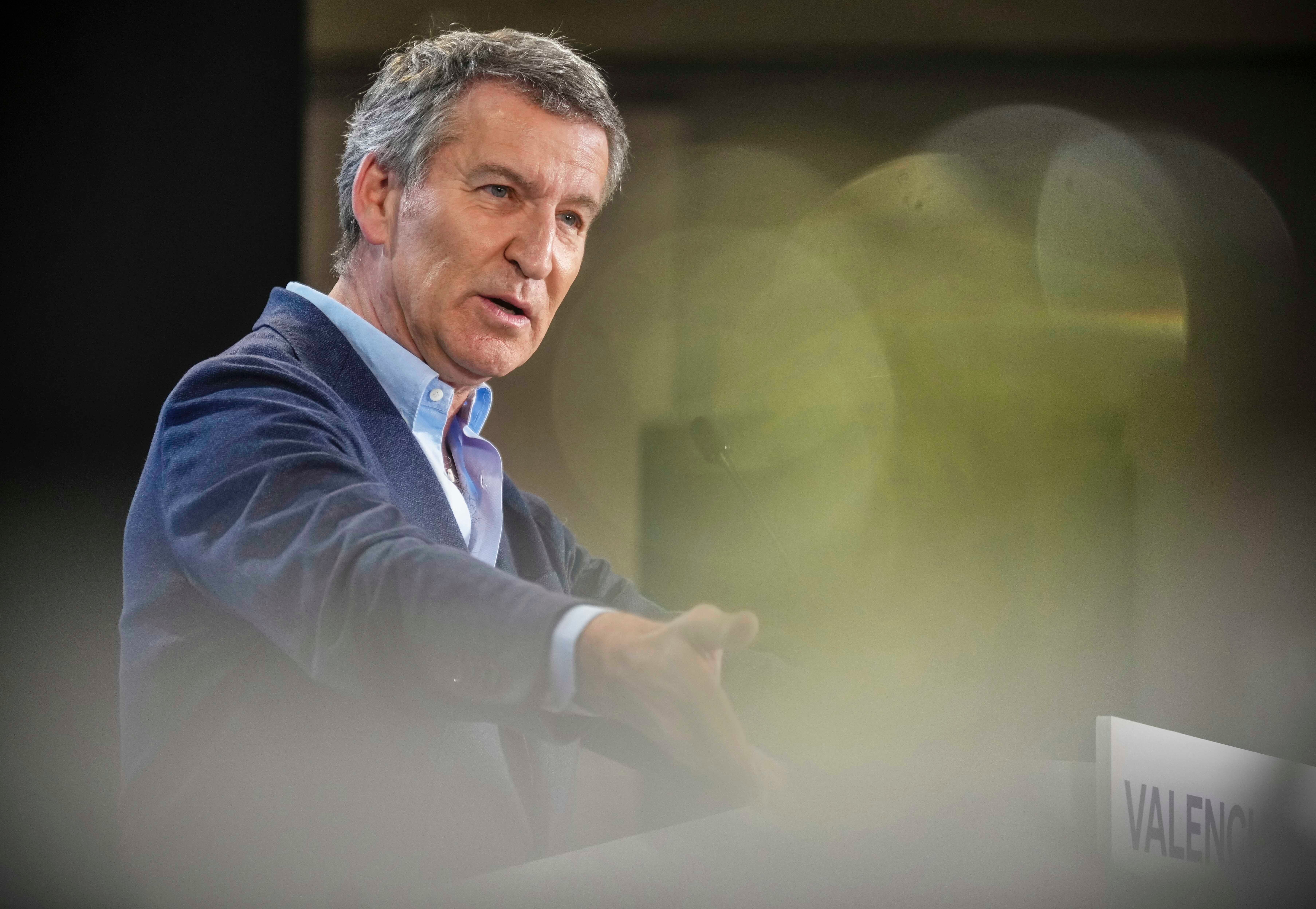 Moncloa critica el plan de vivienda de Feijóo y le reprocha que son "medidas que ya existen" Moncloa critica el plan de vivienda de Feijóo y le reprocha que son "medidas que ya existen"