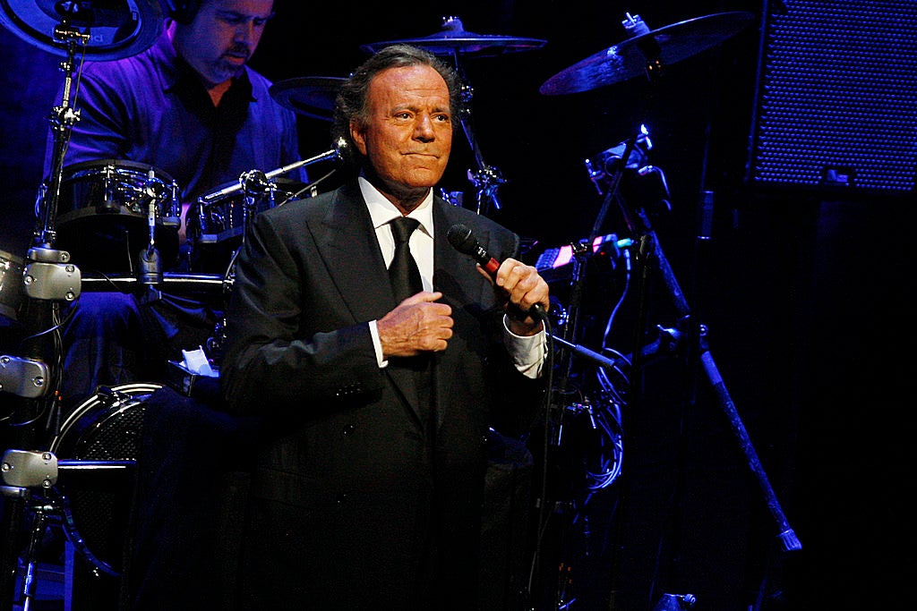 Alguien tenía que decirlo: Julio Iglesias Alguien tenía que decirlo: Julio Iglesias