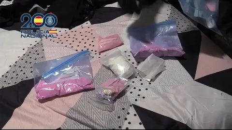 La droga antes de ser prensada por la máquina La droga antes de ser prensada por la máquina