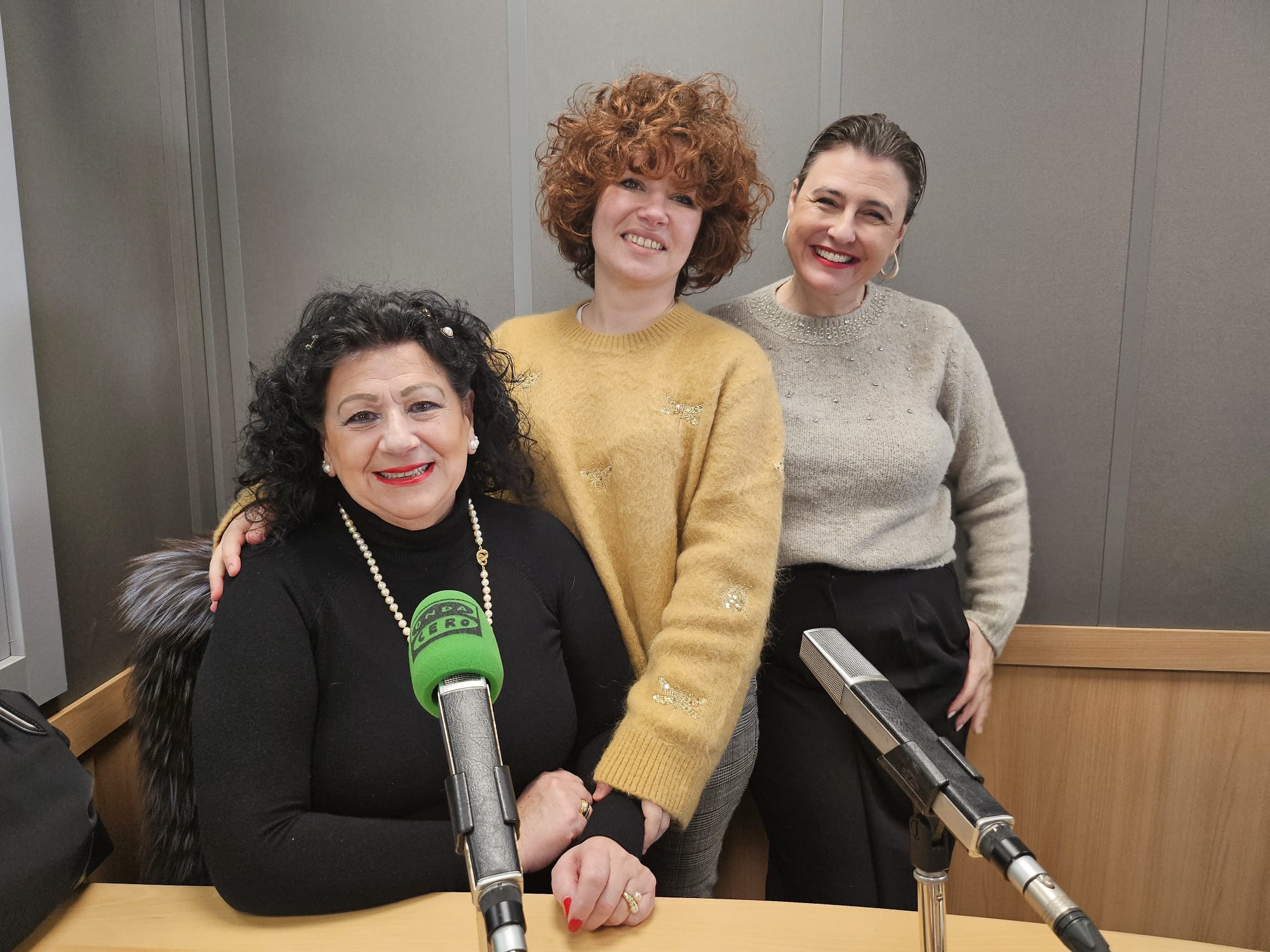 Tertulia con la Asociación Mujeres de Empresa Tertulia con la Asociación Mujeres de Empresa