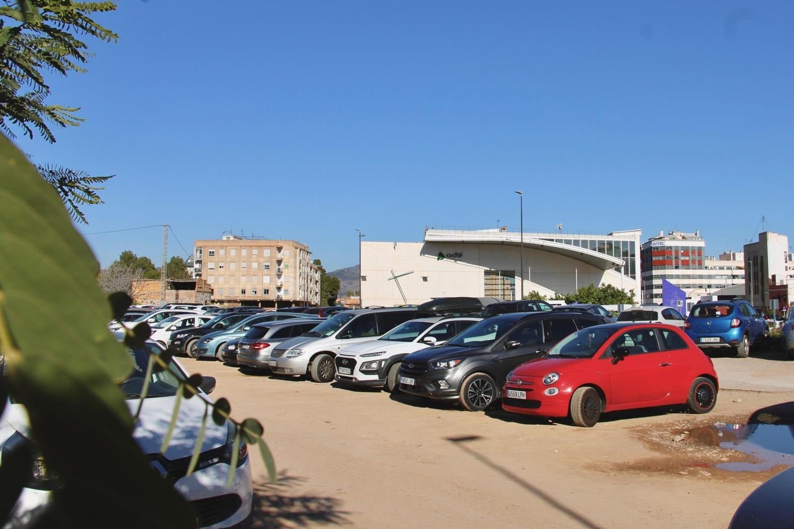 Castelló destinará 680.000 euros a la primera fase de la reforma del aparcamiento junto a la estación Castelló destinará 680.000 euros a la primera fase de la reforma del aparcamiento junto a la estación