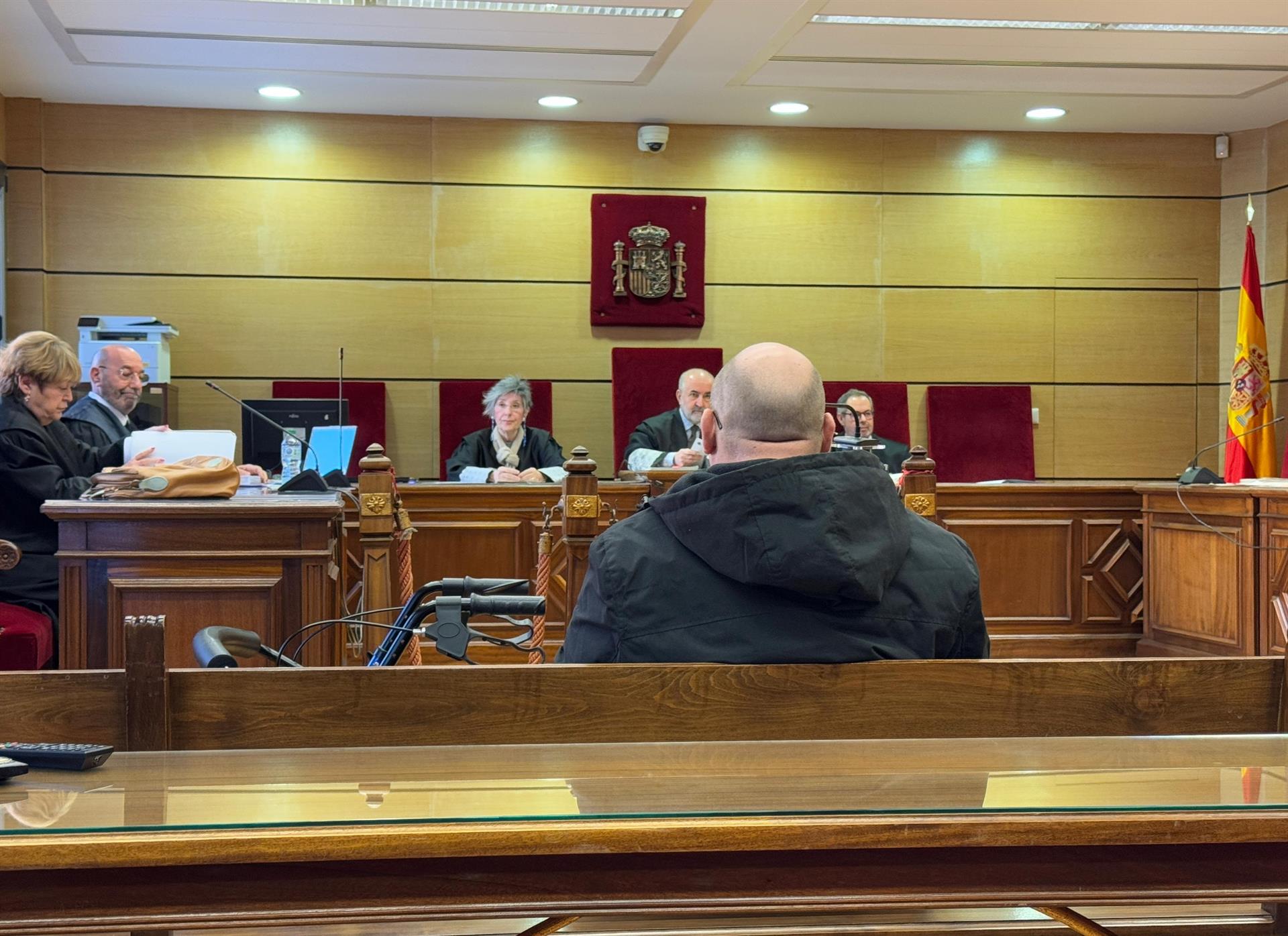 El acusado de agredir sexualmente de sus sobrinas en Ciudad Real durante nueve años niega los hechos El acusado de agredir sexualmente de sus sobrinas en Ciudad Real durante nueve años niega los hechos