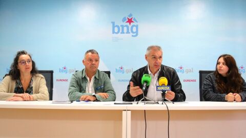 O BNG de Ourense cree que a pisci&ntilde;a de As Burgas xa poder&iacute;a estar aberta