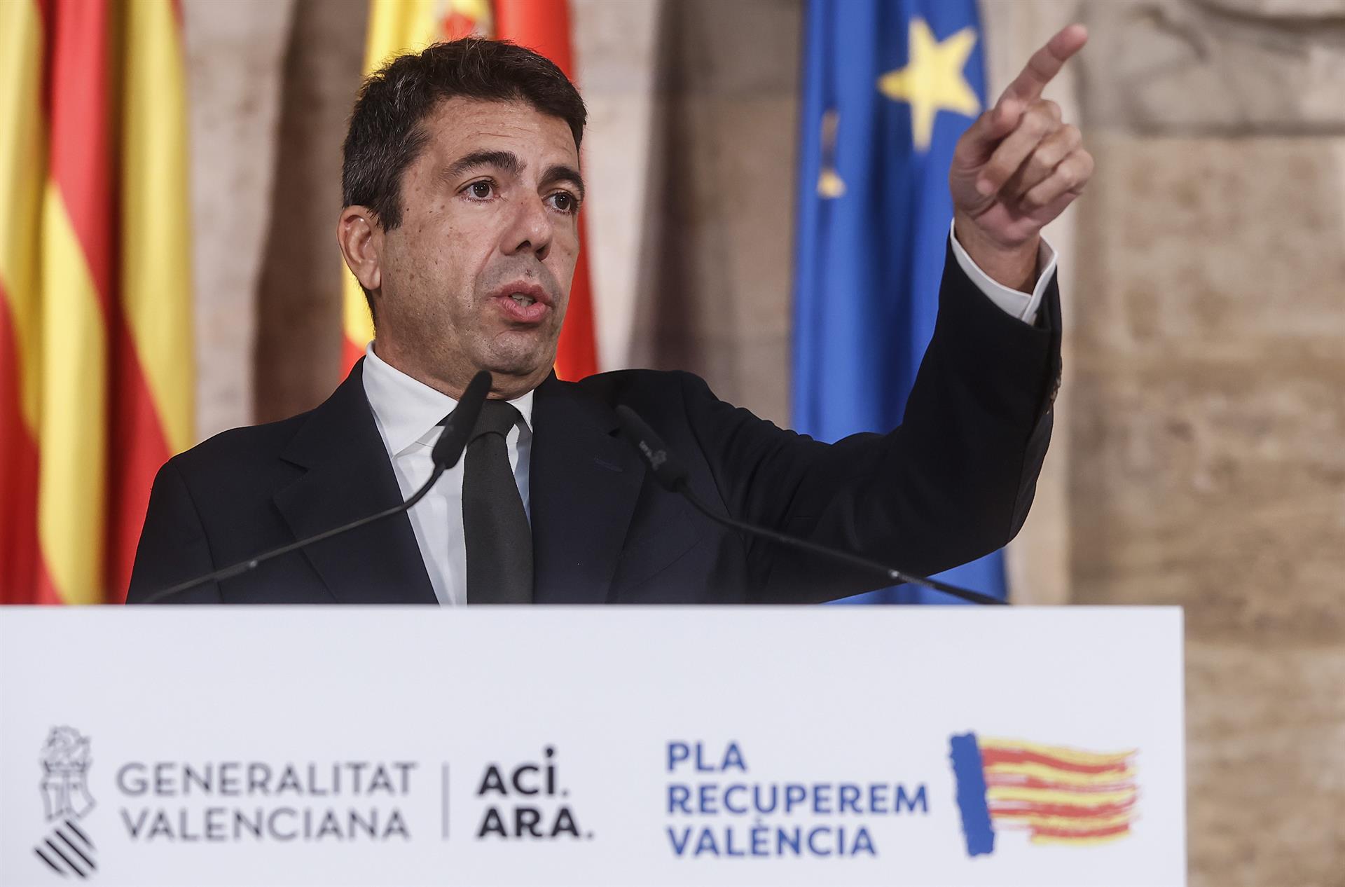 El Gobierno sostiene que pidió el Fondo de Solidaridad de la UE el 4 de noviembre y Mazón lo cuestiona El Gobierno sostiene que pidió el Fondo de Solidaridad de la UE el 4 de noviembre y Mazón lo cuestiona