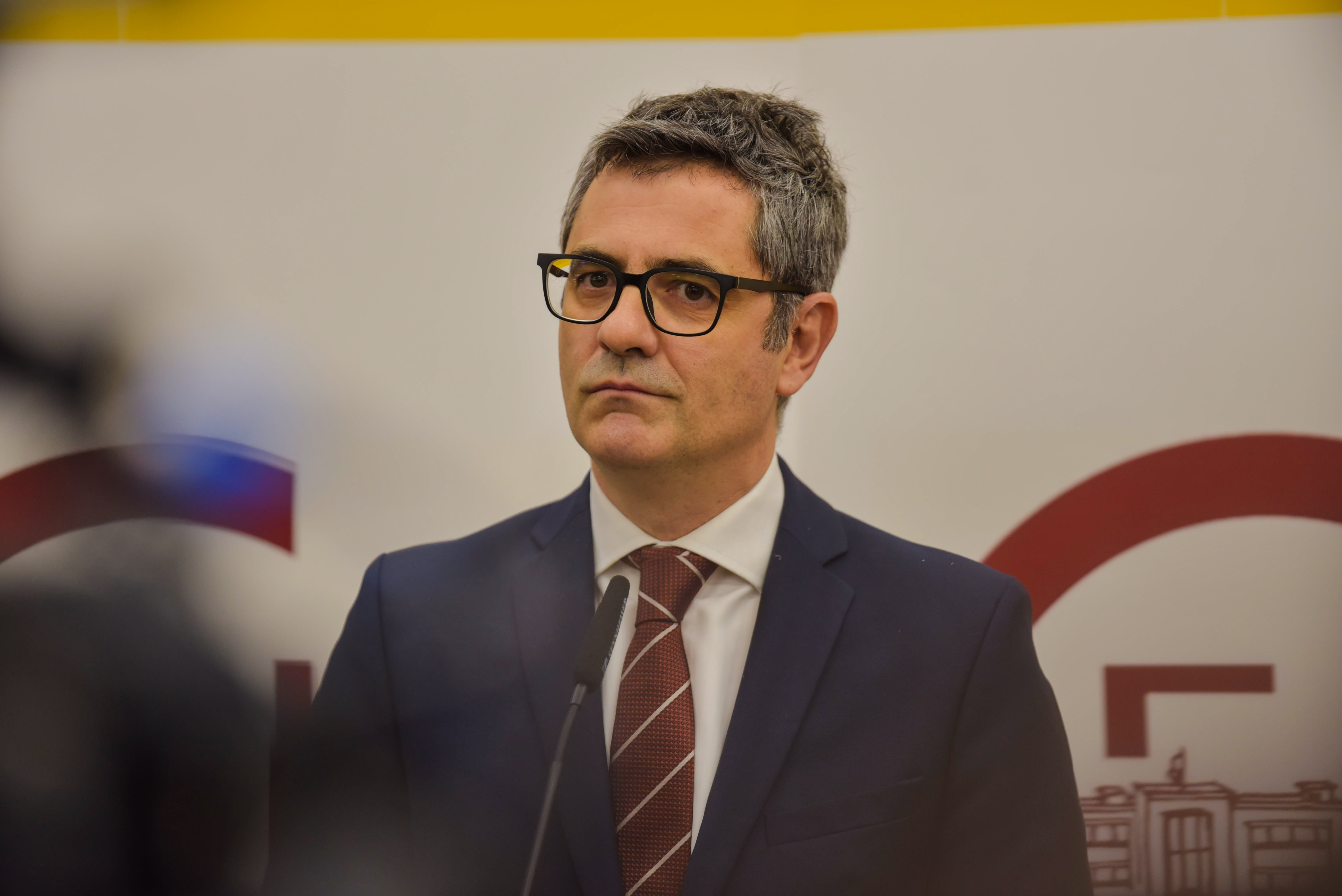 Bolaños vuelve a defender al fiscal general y cuestiona el auto del Supremo: "No existe ninguna base probatoria" Bolaños vuelve a defender al fiscal general y cuestiona el auto del Supremo: "No existe ninguna base probatoria"