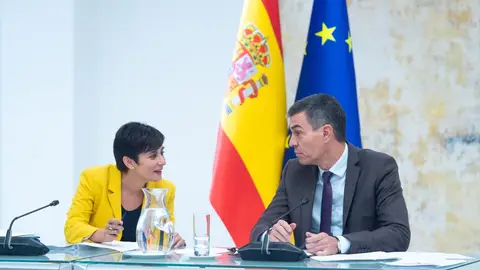 Isabel Rodríguez y Pedro Sánchez en una foto de archivo Isabel Rodríguez y Pedro Sánchez en una foto de archivo