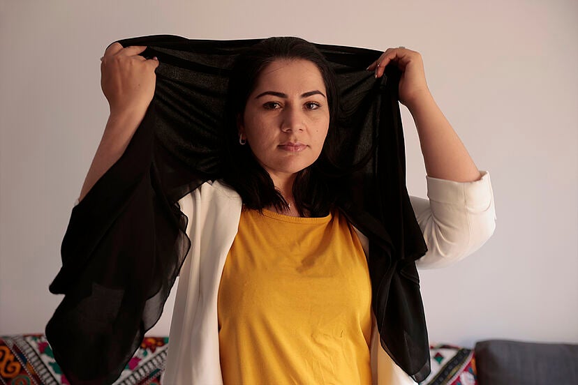 La periodista y activista afgana Khadija Amin, ofrece una charla mañana sábado en el EACC La periodista y activista afgana Khadija Amin, ofrece una charla mañana sábado en el EACC