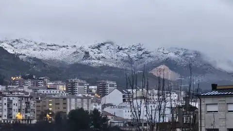 Imagen del Montcabrer tomada desde Alcoy Imagen del Montcabrer tomada desde Alcoy