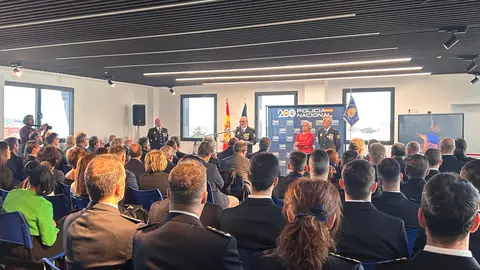 El acto se ha desarrollado en el salón de actos de la nueva Comisaría de Cuenca El acto se ha desarrollado en el salón de actos de la nueva Comisaría de Cuenca