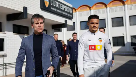 Corona este jueves en la presentación de Aarons. Corona este jueves en la presentación de Aarons.