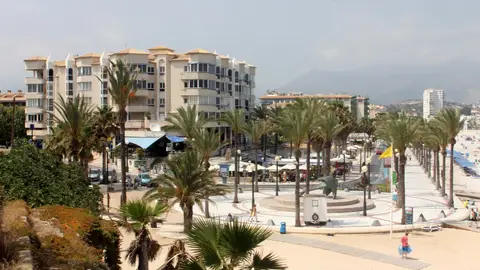 El PP de de l’Alfàs pide reclama al alcalde socialista que rechace el aumento de la fiscalidad en la compra de viviendas a extranjeros extracomunitarios Panóramica de viviendas en el Albir (l'Alfàs del Pi)