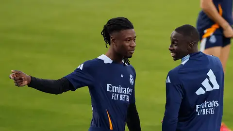 Camavinga junto a Mendy Camavinga junto a Mendy