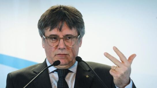 El l&iacute;der de Junts, Carles Puigdemont, en un momento de su comparecencia/ EFE/EPA/OLIVIER HOSLET